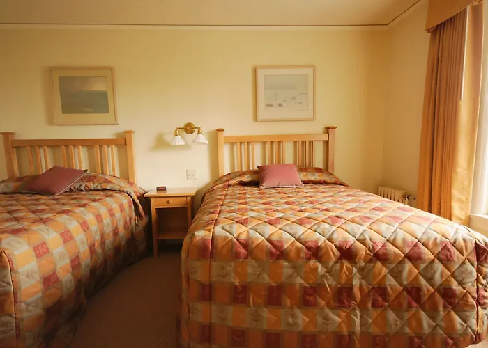 Old Faithful Inn Hotel