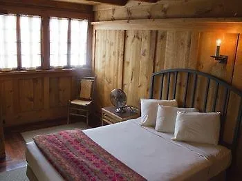 Old Faithful Inn Hotel 2*