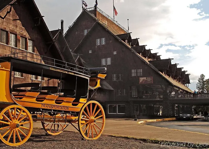 Hotel Old Faithful Inn Old Faithful