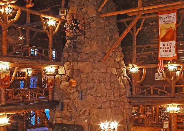Old Faithful Inn Old Faithful