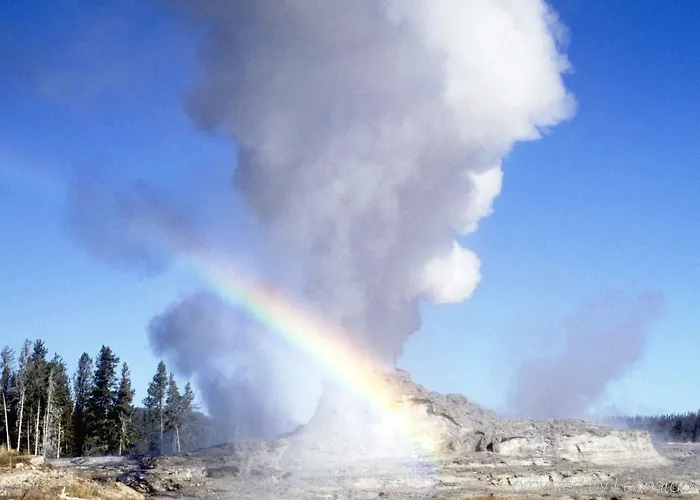 Hotel Old Faithful Inn 2*