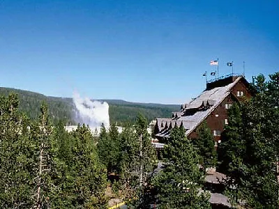 Hotel Old Faithful Inn Old Faithful